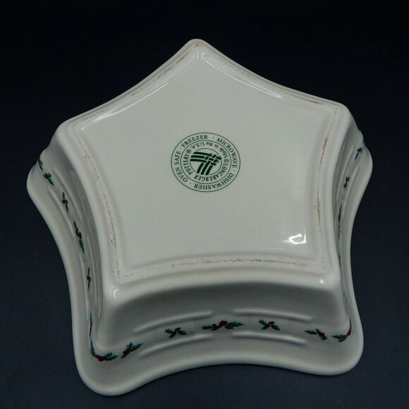 Longaberger Pottery Large Star Dish Traditional Holly Christmas Pattern - Picture 5 of 13